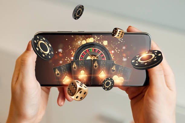 Người chơi đang quay slot trên điện thoại với giao diện tiếng Việt